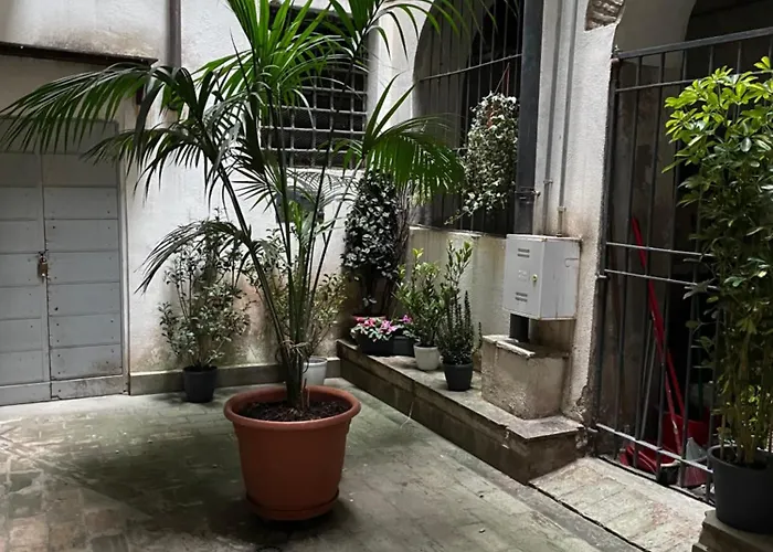 Piazza Farnese Apartment Rome