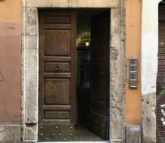 Piazza Farnese Apartment