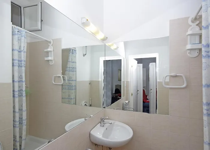 Piazza Farnese Apartment *